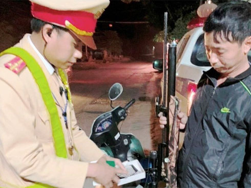 Tài xế Grab uống rượu từ hôm trước, hôm sau vẫn bị phạt 2 triệu đồng-3