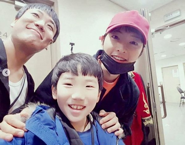 Hậu ly hôn, Song Hye Kyo trở thành nhiếp ảnh gia, vậy còn Song Joong Ki thì sao?-7