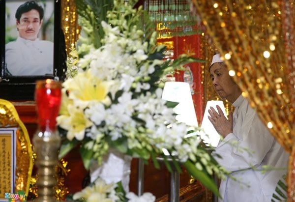 Vợ cố nghệ sĩ Chánh Tín: Anh nói tim thắt lại, đau quá-1