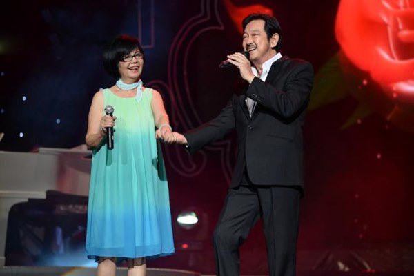 Người vợ trâm anh thế phiệt của NSƯT Chánh Tín: Tha thứ bao lỗi lầm, bên chồng đến cuối đời-5