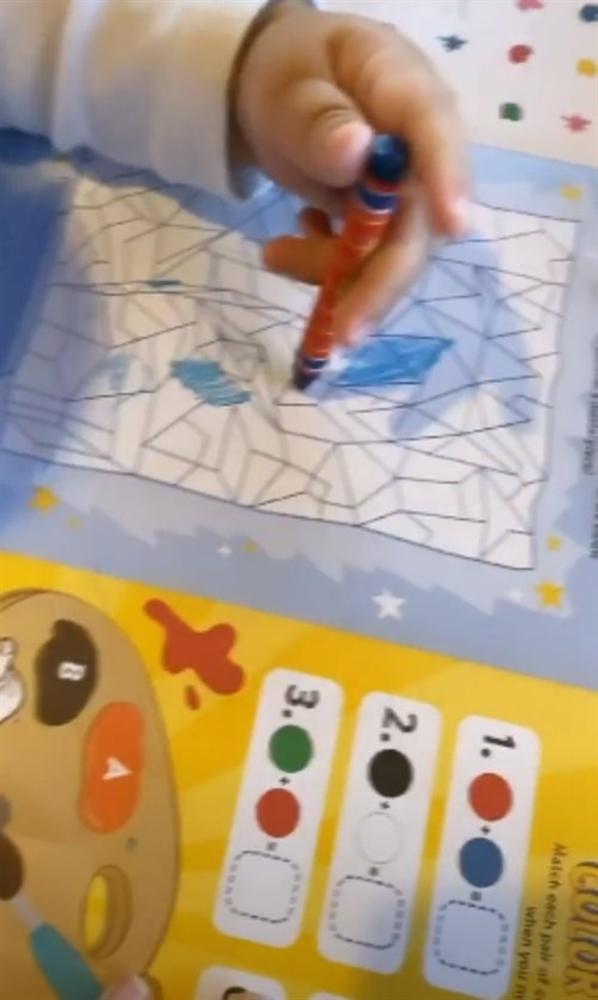 Tiết lộ thêm sở thích của con trai, Phạm Hương đang muốn con trở nên đa tài?-4