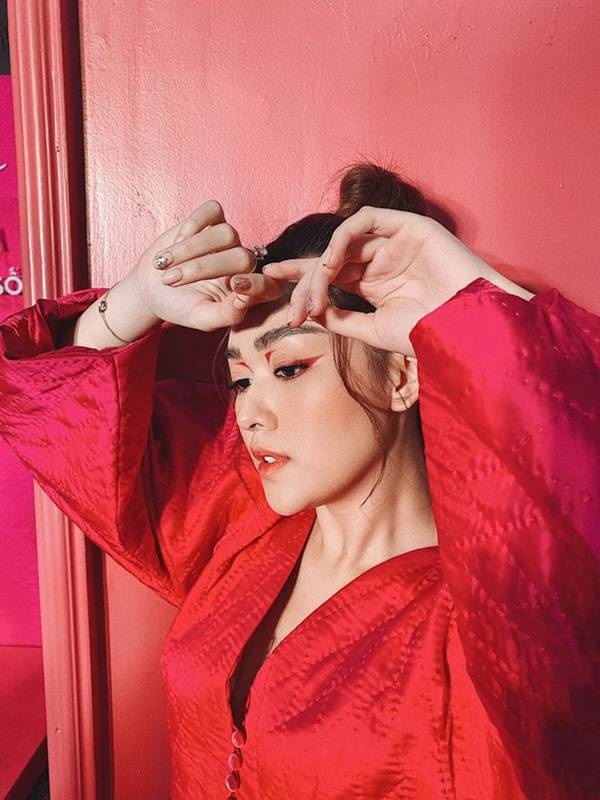 Tiểu Vy mặt mộc đẹp không tì vết, Lan Khuê gợi cảm tái xuất sau 1 tháng sinh con-6