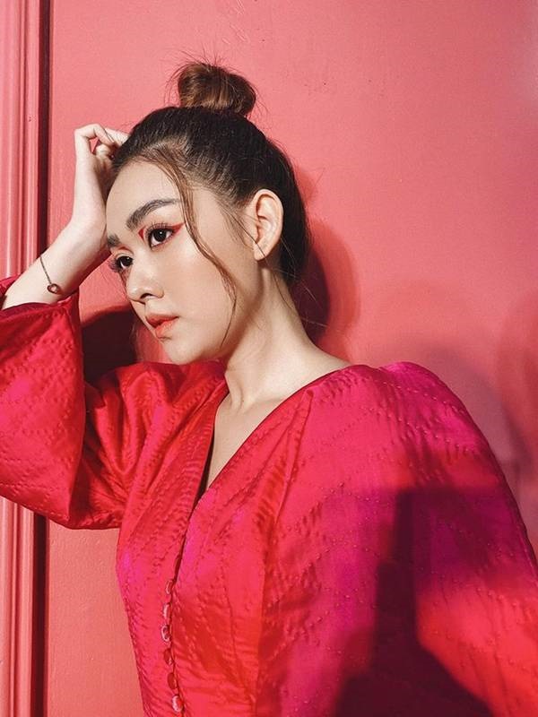 Tiểu Vy mặt mộc đẹp không tì vết, Lan Khuê gợi cảm tái xuất sau 1 tháng sinh con-7