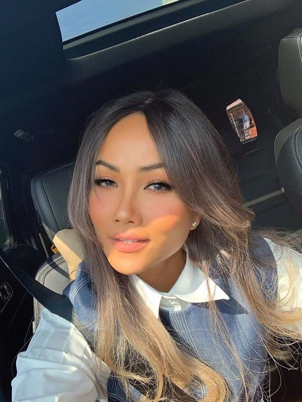 Tiểu Vy mặt mộc đẹp không tì vết, Lan Khuê gợi cảm tái xuất sau 1 tháng sinh con-12