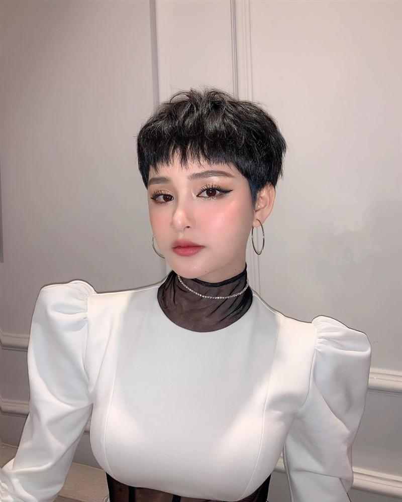 4 sao nữ cho thấy xén tóc là quyết định trên cả sáng suốt, có nàng tóc càng ngắn độ chanh sả càng tăng mạnh-19