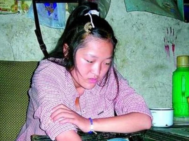 Cố tình đạt 0 điểm trong kỳ thi đại học để phản đối việc thi cử, nữ sinh tưởng làm anh hùng ai ngờ lại bị dân mạng ném đá tơi tả-3