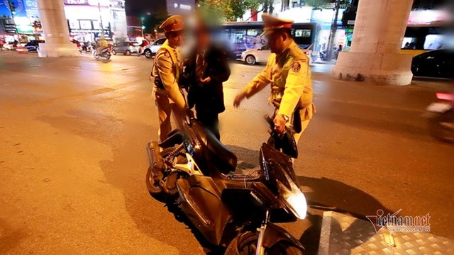 Nhiều người thắc mắc: Uống rượu bia bao lâu thì sẽ không bị xử phạt?-3