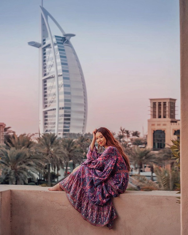 Choáng với nữ blogger kiếm 18 tỷ một năm nhờ đi du lịch khắp thế giới, đăng một bức ảnh nhận 240 triệu-7