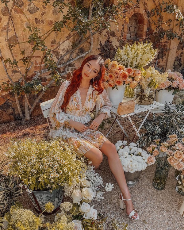 Choáng với nữ blogger kiếm 18 tỷ một năm nhờ đi du lịch khắp thế giới, đăng một bức ảnh nhận 240 triệu-8