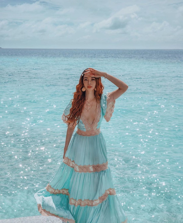 Choáng với nữ blogger kiếm 18 tỷ một năm nhờ đi du lịch khắp thế giới, đăng một bức ảnh nhận 240 triệu-19