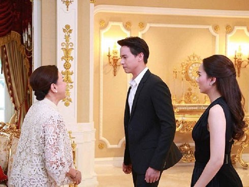 Xin mẹ chồng về ngoại ăn Tết, bà gay gắt: