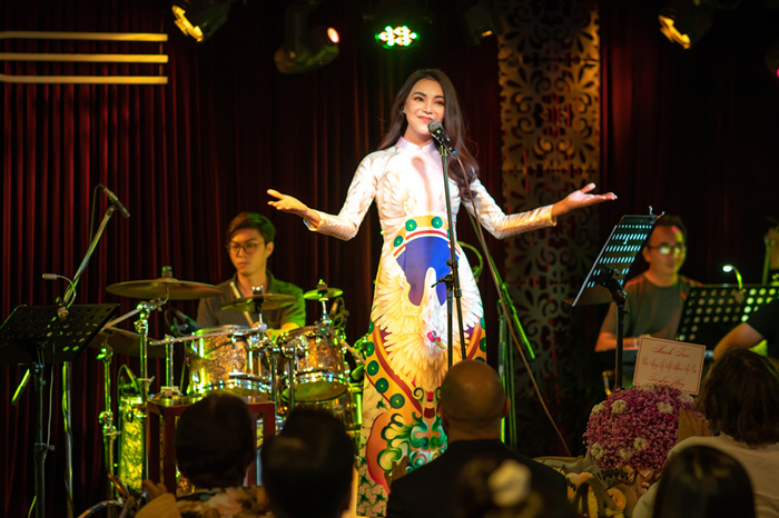 Trà Ngọc Hằng từng không dám về quê ăn Tết vì làm mẹ đơn thân-1