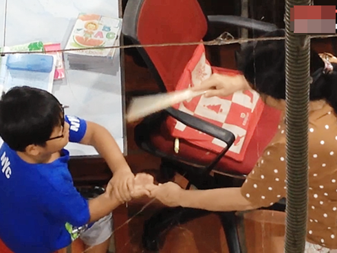 Chỉ là bài toán cộng trừ của học sinh tiểu học nhưng đến 99% phụ huynh căng não” khi đọc đề, đáp án nằm ở chi tiết khó ngờ-2