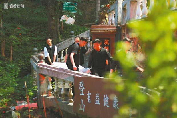 Cảnh sát tiết lộ loạt tình tiết rúng động vụ việc anh trai Minh Đạo sát hại vợ con dã man trong rừng sâu-2