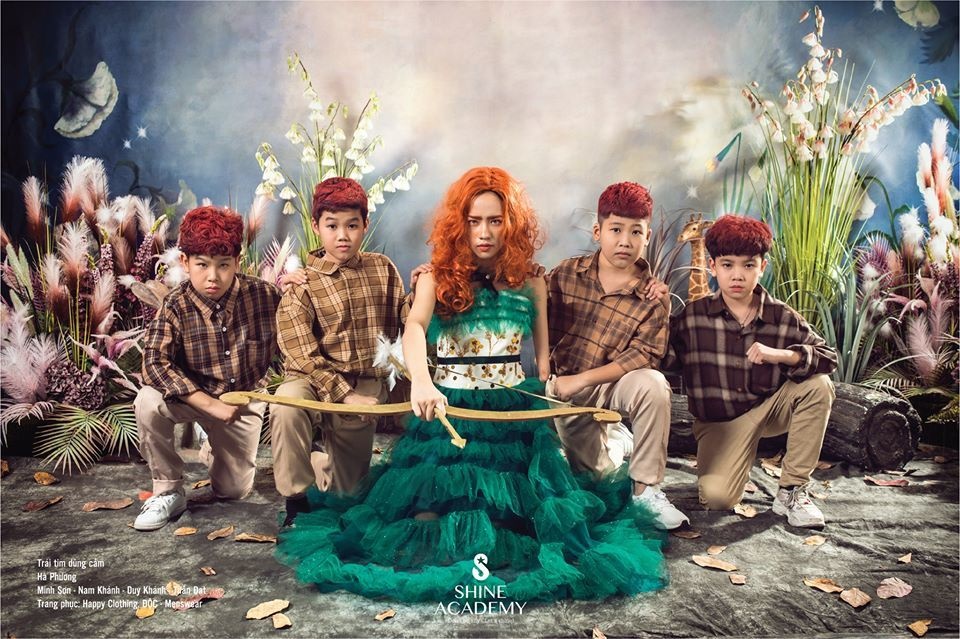 Thu Quỳnh khoe vòng 1 gợi cảm trong ảnh lịch đón năm mới-7