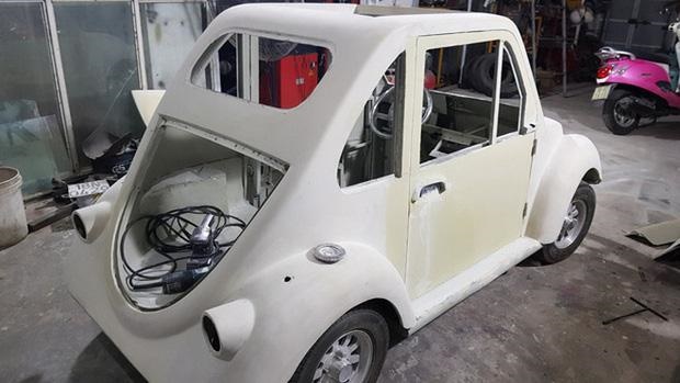 Cậu học sinh Nam Định chế ô tô chạy bằng năng lượng mặt trời chở được 12 người-3