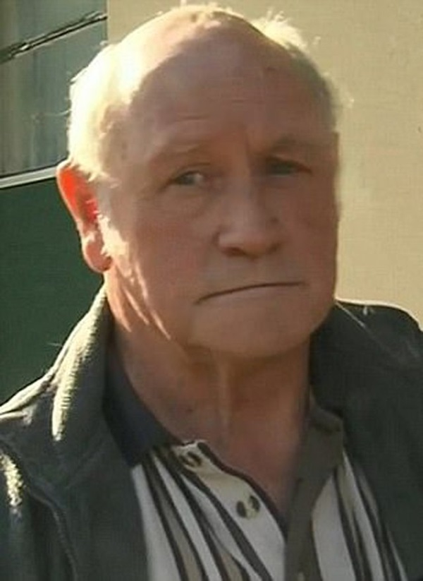 Tìm thấy mảnh xương ở vườn sau nhà, con gái phát hiện tội ác của bố 45 năm trước-3