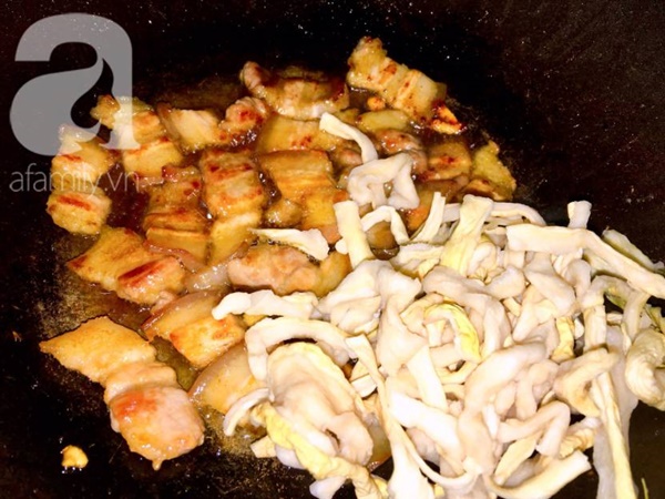 Mùa đông nhà tôi thường xuyên có món thịt ba chỉ rang kiểu này vì cả nhà ai cũng thích-5