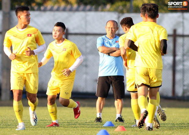 HLV Park Hang-seo rút gọn thời gian tập thể lực để U23 Việt Nam-2
