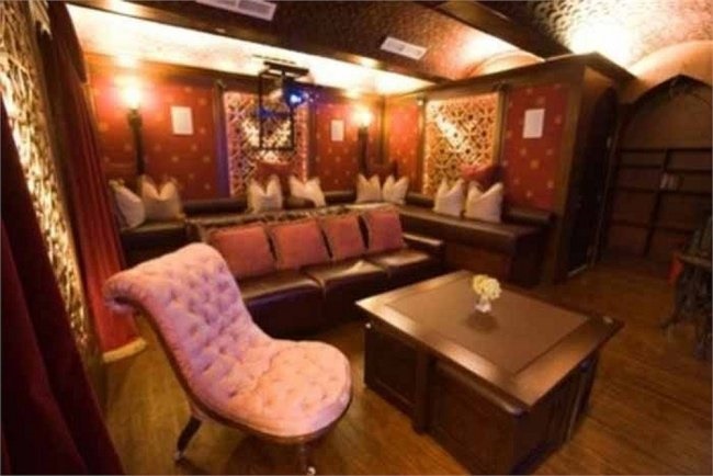 3 Hoa hậu giàu nhất VN: Biệt thự 100 tỷ của Hà Kiều Anh chưa bằng mỹ nhân có cung điện dát vàng-16