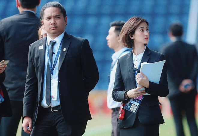 Nữ dẫn đoàn hiếm có khó tìm của U23 Việt Nam tại giải châu Á: Nhan sắc nữ thần, hotgirl trên Instagram-3