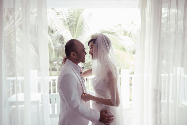 Xuân Lan tiết lộ cận cảnh cặp nhẫn cưới kim cương tinh xảo với ông xã Việt kiều nhưng gây tò mò nhất là giá tiền-4