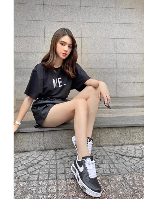 Dàn sao Việt đua nhau ‘đập hộp’, khoe hàng hiệu đầu năm 2020-10