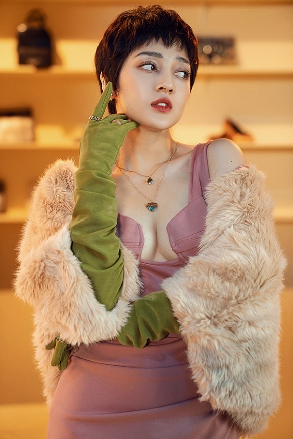 Bảo Anh sexy đến từng centimet trong bộ ảnh đầu năm-10