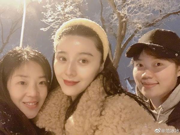 Phạm Băng Băng cực chất, hở ngực táo bạo trên tạp chí đầu năm-29