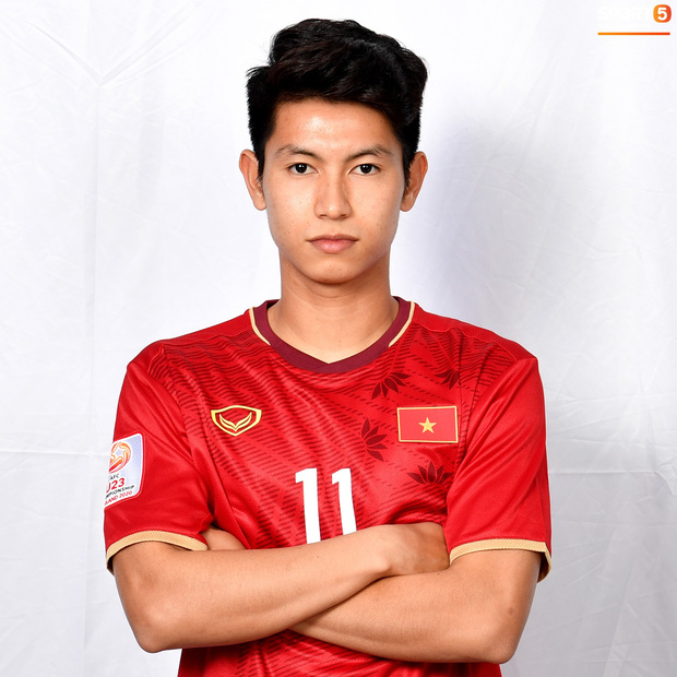Cầu thủ U23 Việt Nam hoá hotboy ảnh thẻ trước thềm trận ra quân gặp U23 UAE-12