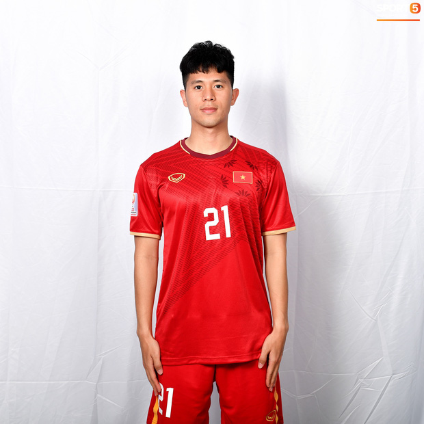 Cầu thủ U23 Việt Nam hoá hotboy ảnh thẻ trước thềm trận ra quân gặp U23 UAE-22