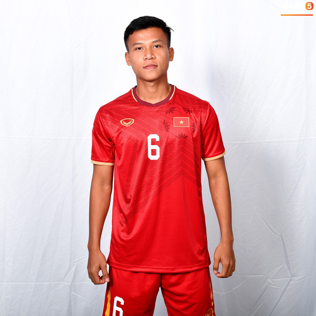 Cầu thủ U23 Việt Nam hoá hotboy ảnh thẻ trước thềm trận ra quân gặp U23 UAE-7