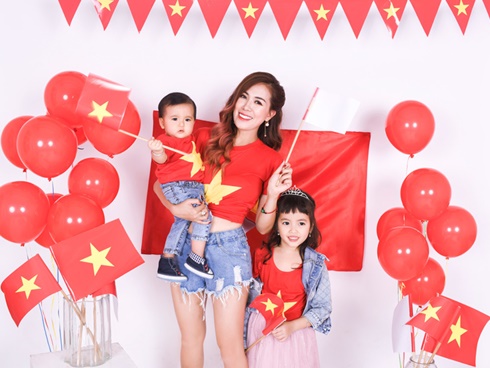 Ngoại hình nữ tính bốc lửa của chàng chuyển giới từng thẩm mỹ hơn 70 lần-8