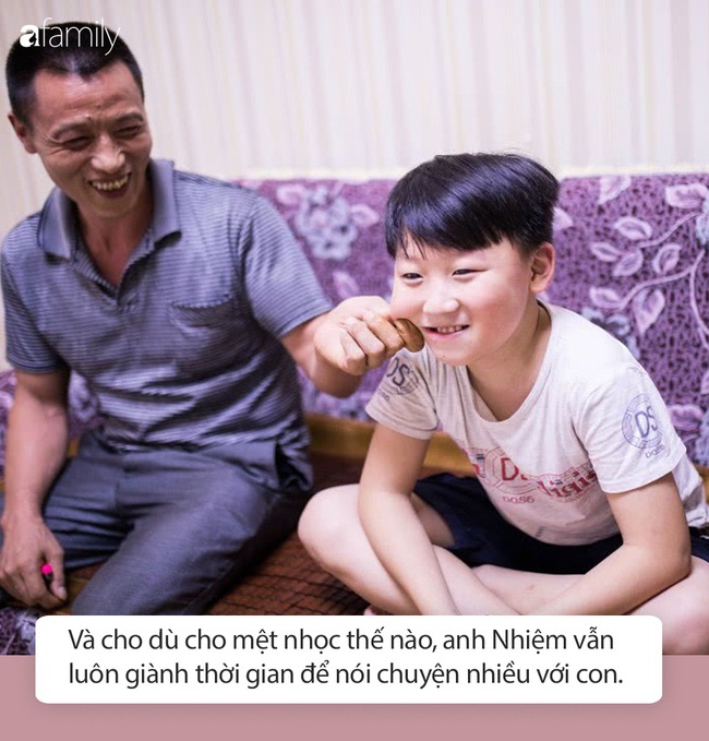 Bất ngờ nổi tiếng sau một đêm, cậu bé bên bố khuân vác giờ đã lớn tướng, học giỏi và còn làm được điều phi thường ai cũng ngưỡng mộ-7