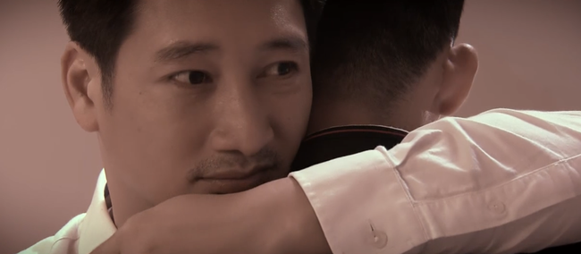 Hoa hồng trên ngực trái ngập nước mắt: Khuê tự tử, Thái chết-11