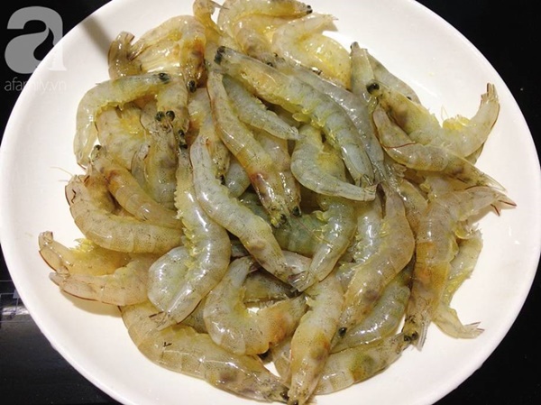 Mùa đông không thể bỏ qua món bánh tôm giòn ngon nóng hổi - thử là mê ngay!-2