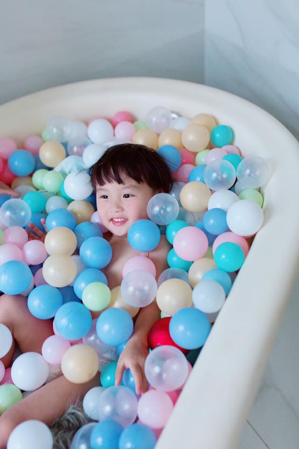 Uống trà sữa nhưng không thích trân châu, bé Sa con trai Quỳnh Trần JP né đạn theo cách siêu trí tuệ-2