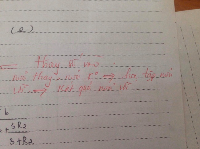 Bài kiểm tra bị thầy chê chữ xấu, tư duy kém... mà học sinh nào cũng ôm bụng cười, hóa ra vì lời phê bá đạo khó ngờ-5