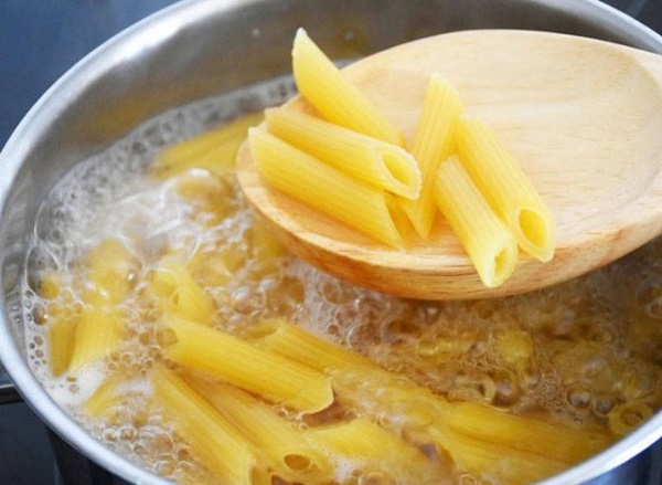 Bạn sẽ không vứt bã trà túi lọc sau khi phát hiện những công dụng hữu ích này-9