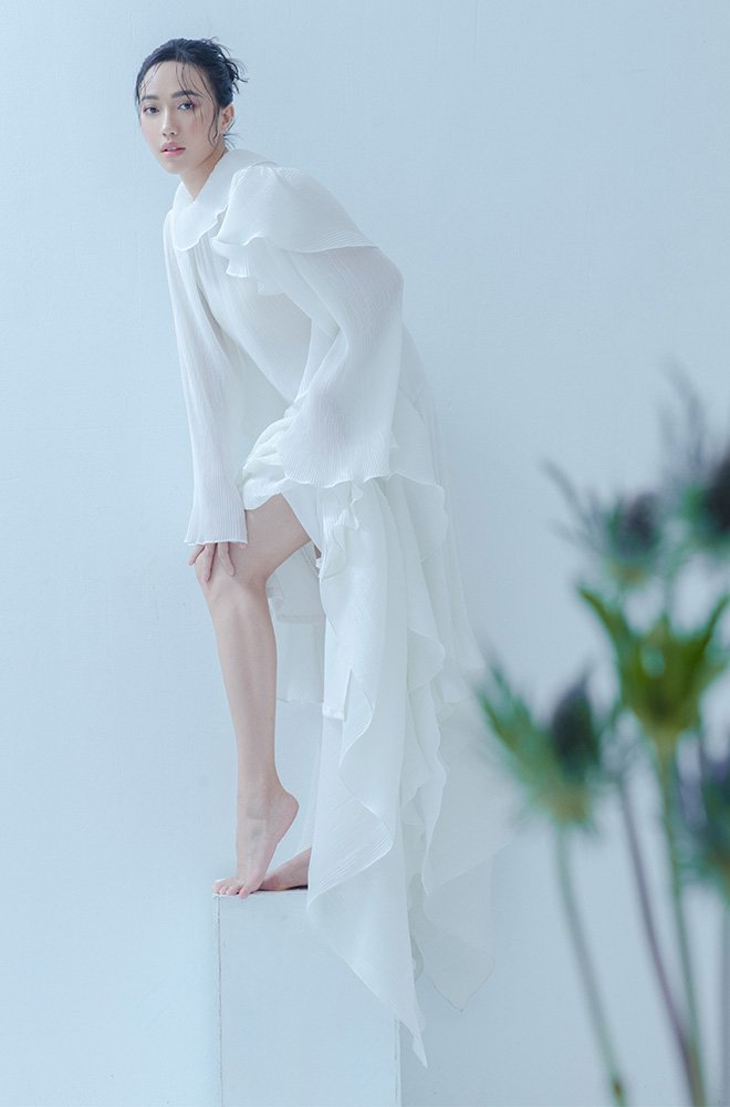 Suốt ngày mặc đồ giấu dáng, đâu ngờ vòng 3 của Diệu Nhi cực tròn đầy khi diện quần bó sát-8