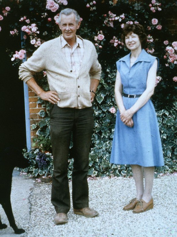 Nhận nuôi bé trai 6 tháng tuổi, cặp đôi không ngờ rước phải ác quỷ và trả giá bằng 5 mạng người khi đứa trẻ trở thành chàng trai đạo mạo-1