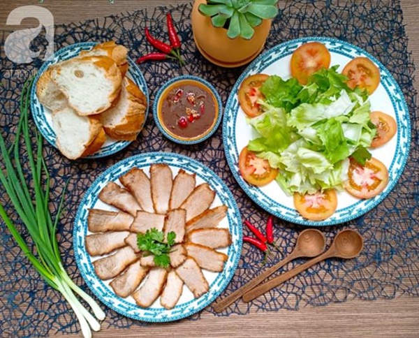 Mách bạn cách làm thịt xá xíu mềm ngon đậm đà không cần lò nướng để chuẩn bị đón Tết-1