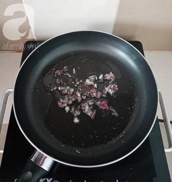 Mách bạn cách làm thịt xá xíu mềm ngon đậm đà không cần lò nướng để chuẩn bị đón Tết-6