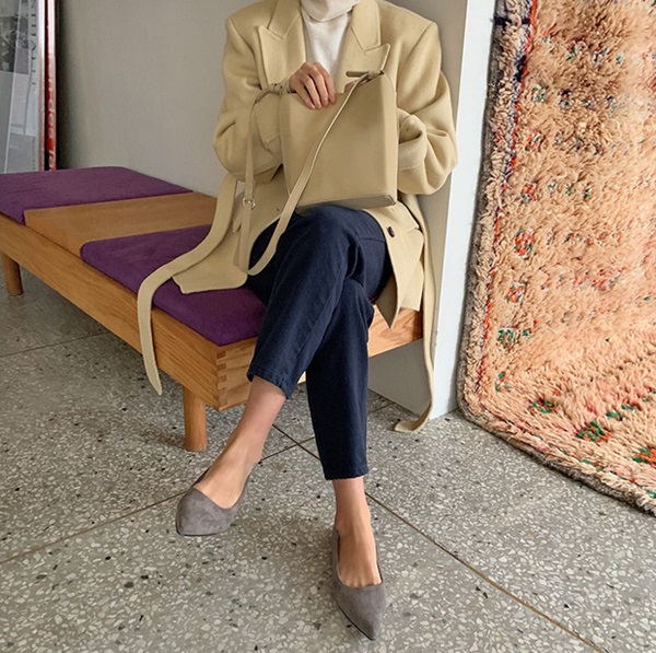 Sắm quanh 6 mẫu giày dưới đây là bạn có thể yên tâm mặc đẹp từng centimet Tết này rồi!-2