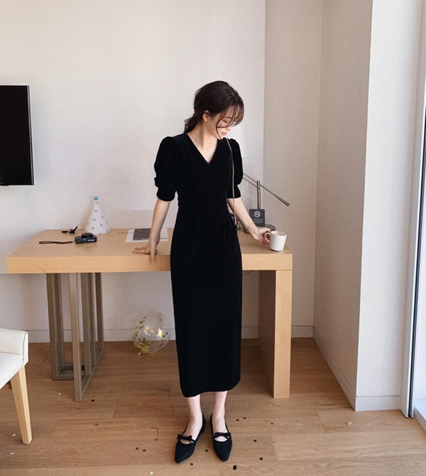 Sắm quanh 6 mẫu giày dưới đây là bạn có thể yên tâm mặc đẹp từng centimet Tết này rồi!-17