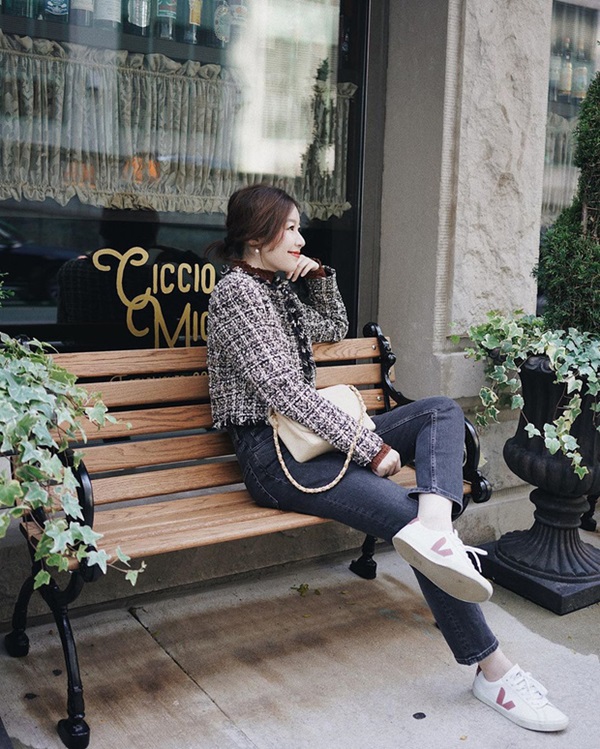 Sắm quanh 6 mẫu giày dưới đây là bạn có thể yên tâm mặc đẹp từng centimet Tết này rồi!-22