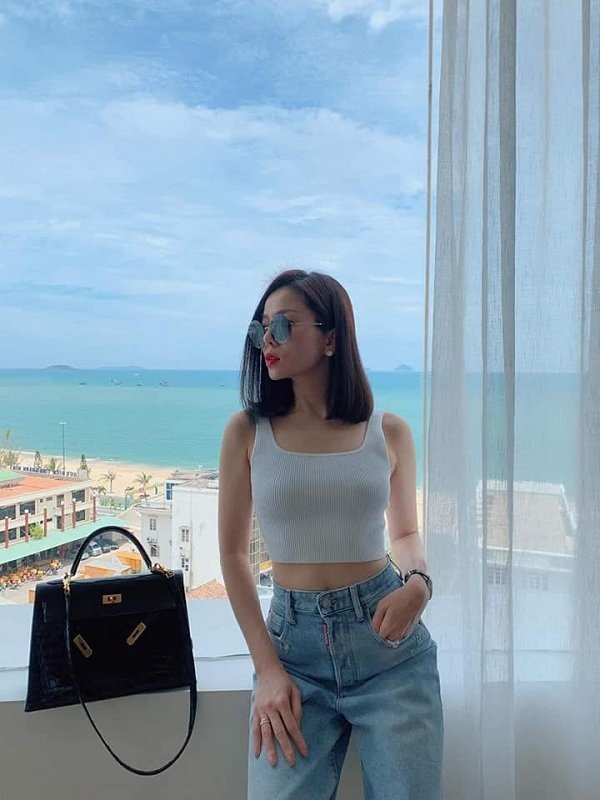 Lệ Quyên sở hữu BST crop top khoe vòng eo 56-2