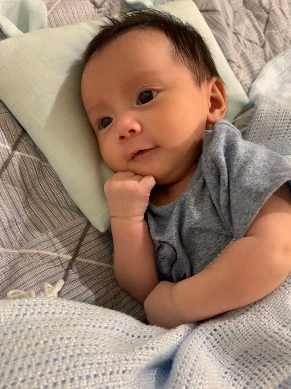 Loạt ảnh đáng yêu của cháu nội nghệ sĩ Chí Trung - Ngọc Huyền-17