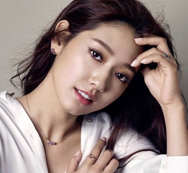 Những đặc điểm cơ thể báo hiệu mệnh phụ nữ giàu sang, sống như bà hoàng, tiền bạc tiêu không cần nghĩ-2