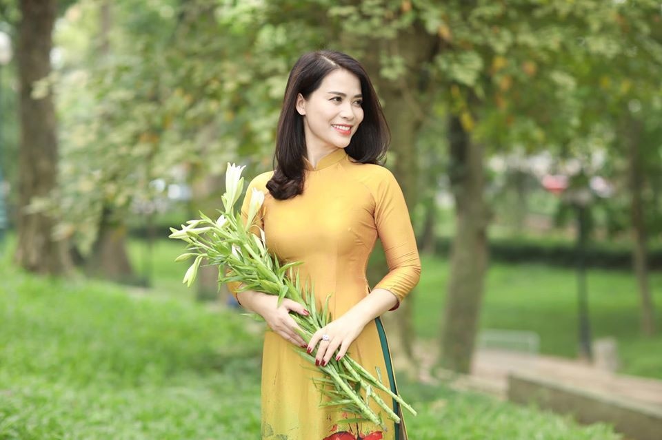 Nhan sắc bạn gái Á hậu kém Chí Trung 17 tuổi-5